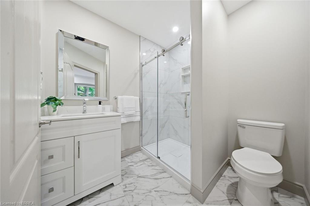 14 Bond Street Property Photo 17