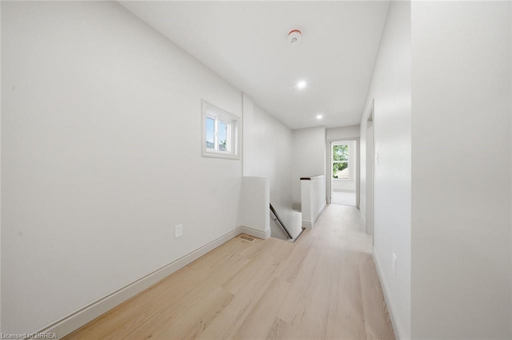 14 Bond Street Property Photo 18