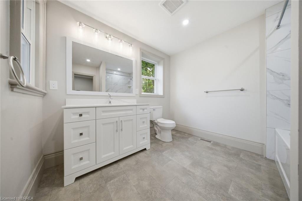 14 Bond Street Property Photo 24