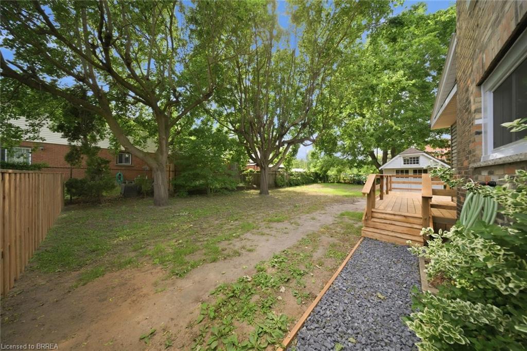 14 Bond Street Property Photo 27