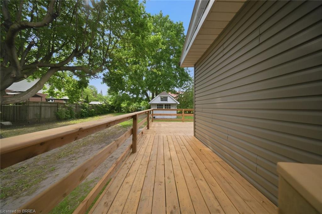 14 Bond Street Property Photo 28