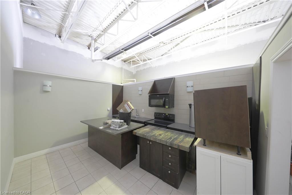300 Mill Street Property Photo 6