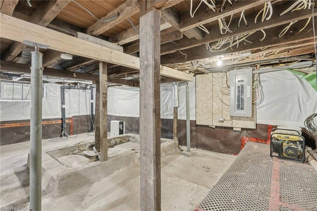2546 Wilson Street Property Photo 38