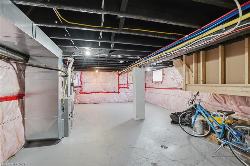 198 Dundurn Street S Property Photo 20
