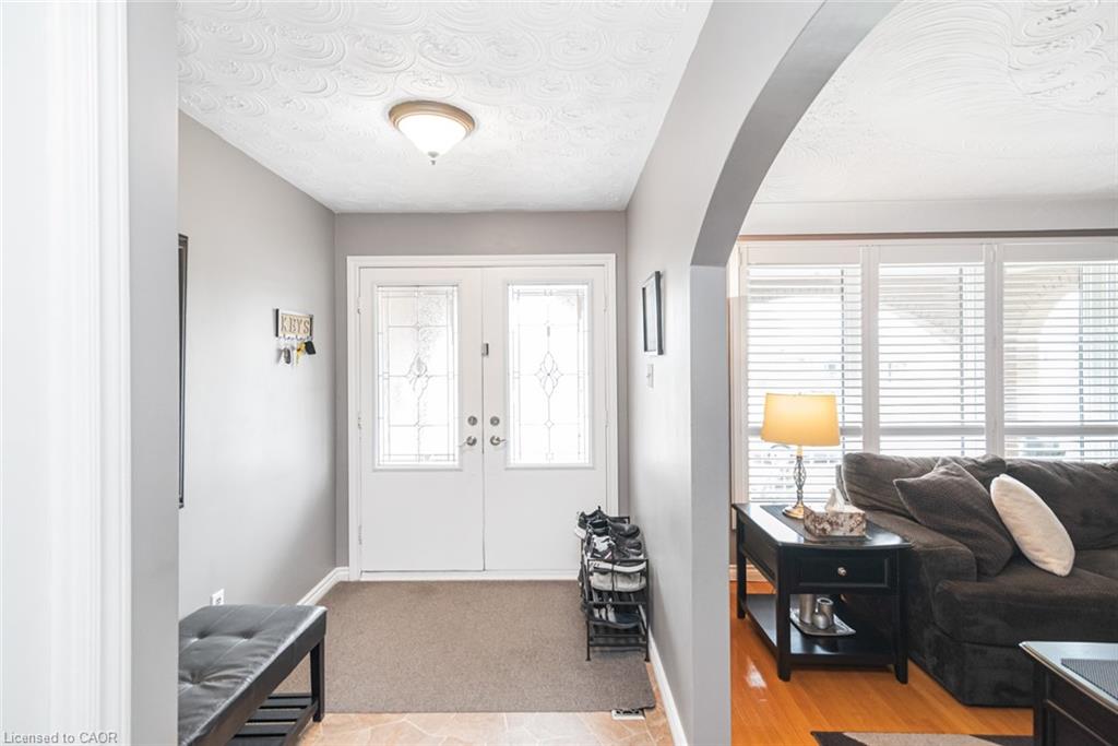 366 Berkindale Drive Property Photo 4