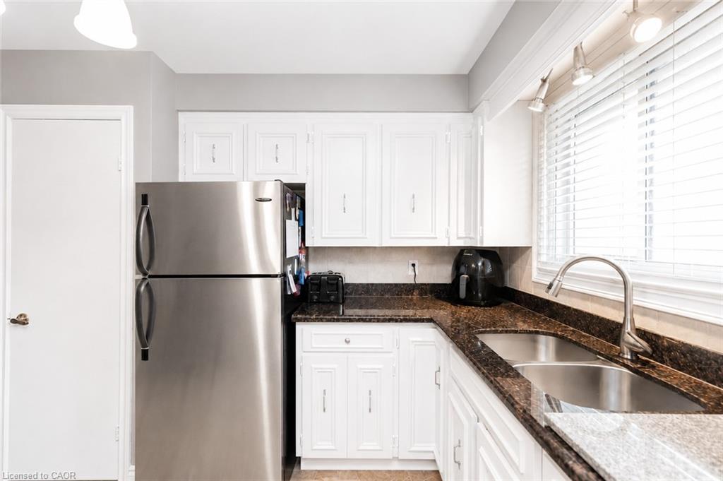 366 Berkindale Drive Property Photo 11