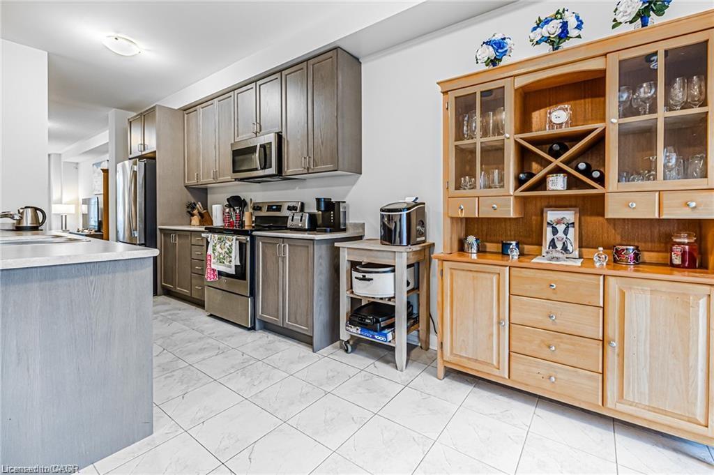 4084 Fracchioni Drive Property Photo 4