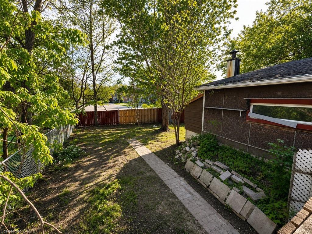 27 Oak Street Property Photo 14