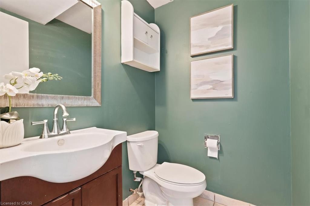 6 Tamarack Court Property Photo 12