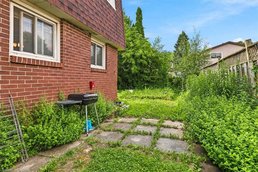6 Tamarack Court Property Photo 26
