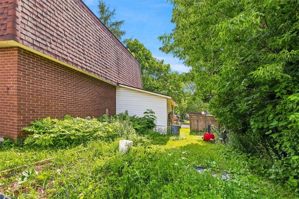 6 Tamarack Court Property Photo 27