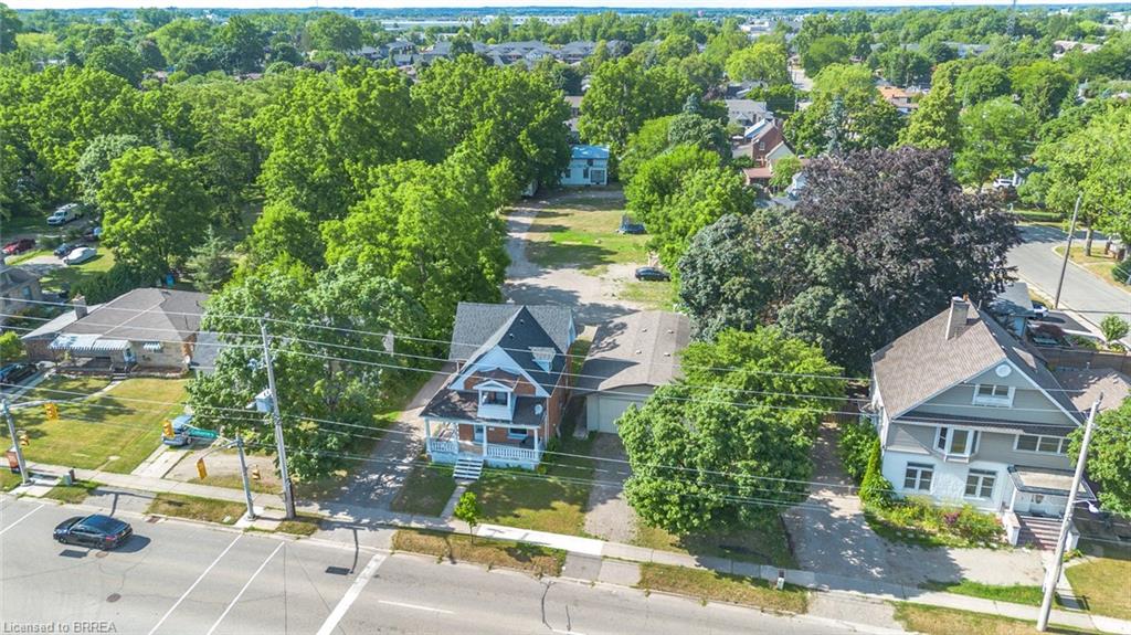 816 Colborne Street E Property Photo 7
