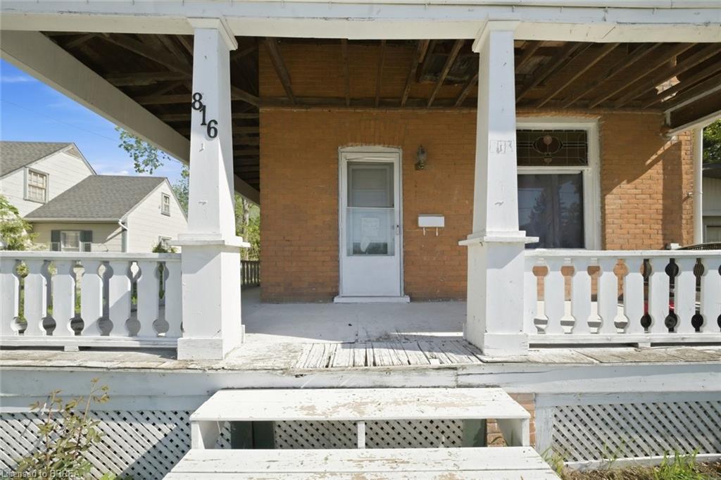 816 Colborne Street E Property Photo 13