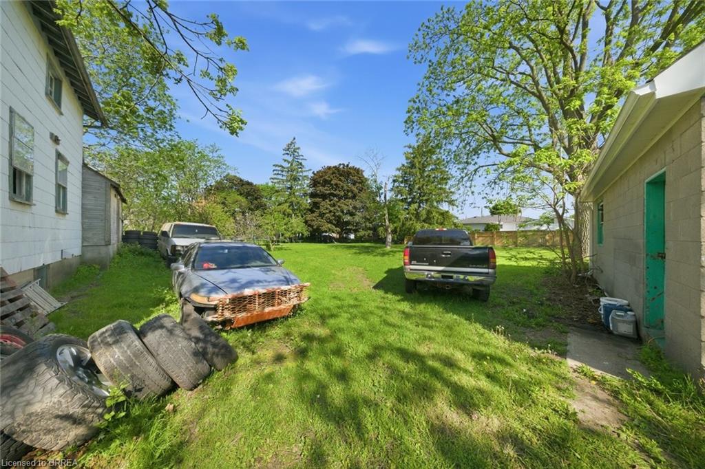 816 Colborne Street E Property Photo 46