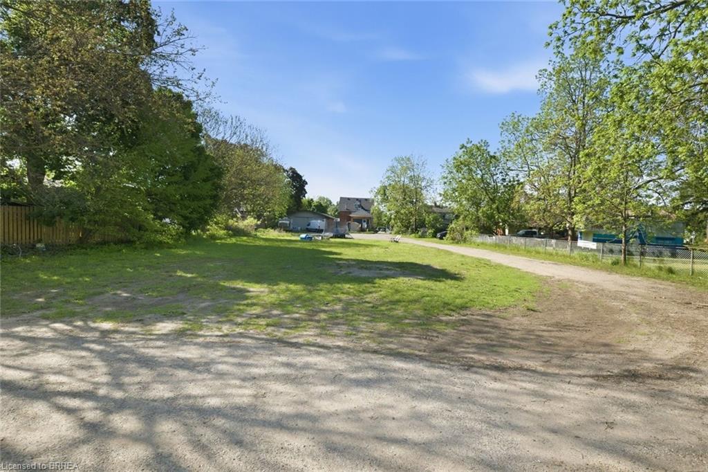816 Colborne Street E Property Photo 49