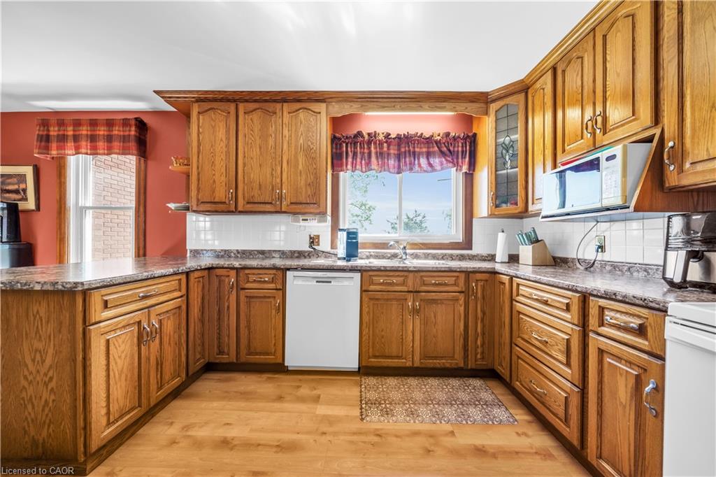 4932 Fly Road Property Photo 12