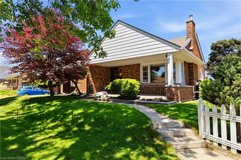 134 Queensway Drive Property Photo 4