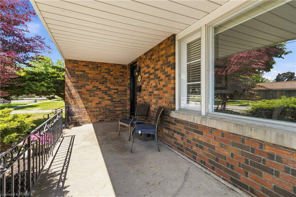 134 Queensway Drive Property Photo 7