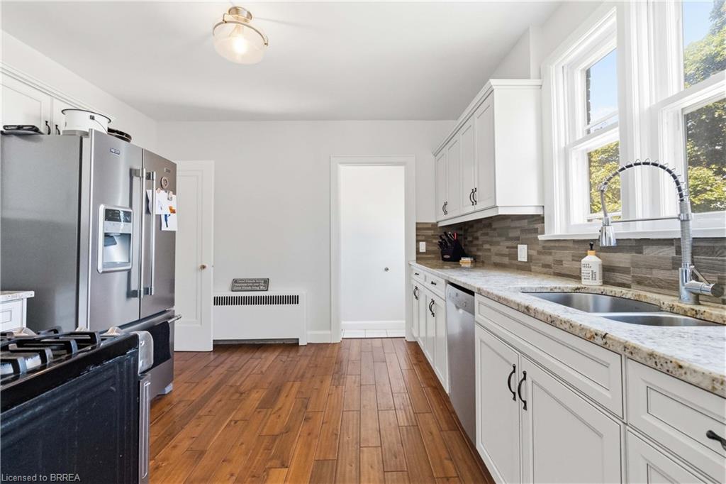 134 Queensway Drive Property Photo 18