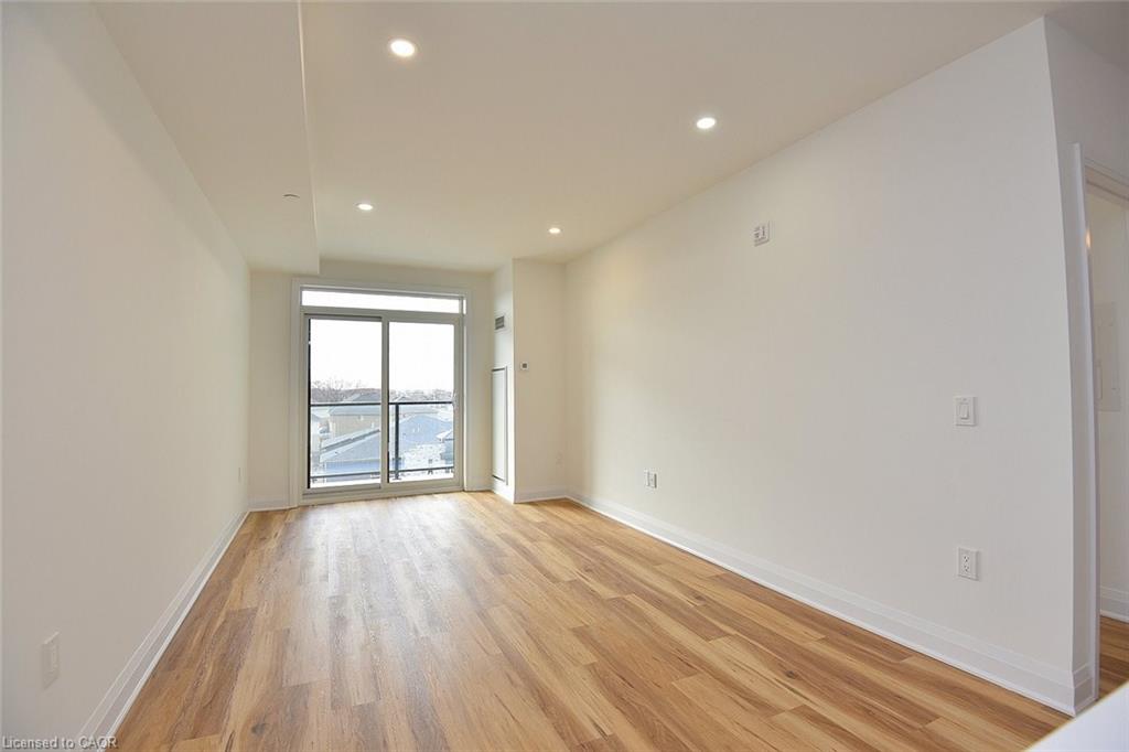422-1936 Rymal Road E Property Photo 9