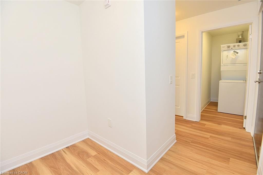 422-1936 Rymal Road E Property Photo 18