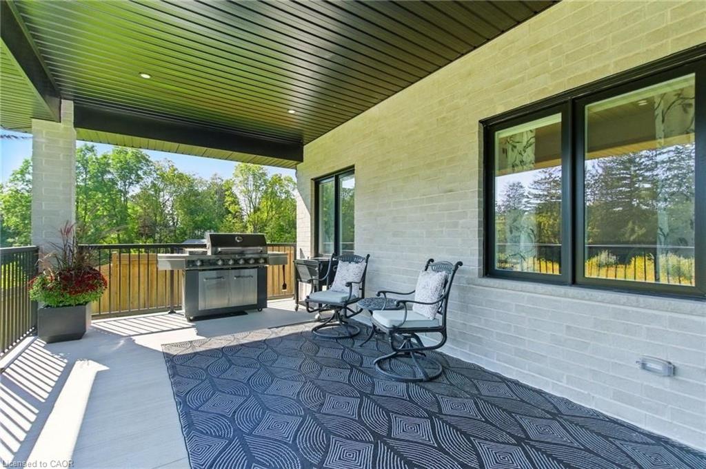 270 Charles Street Property Photo 12