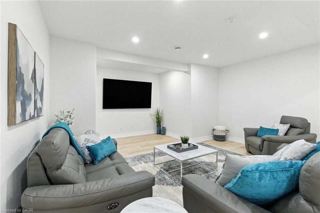 270 Charles Street Property Photo 30