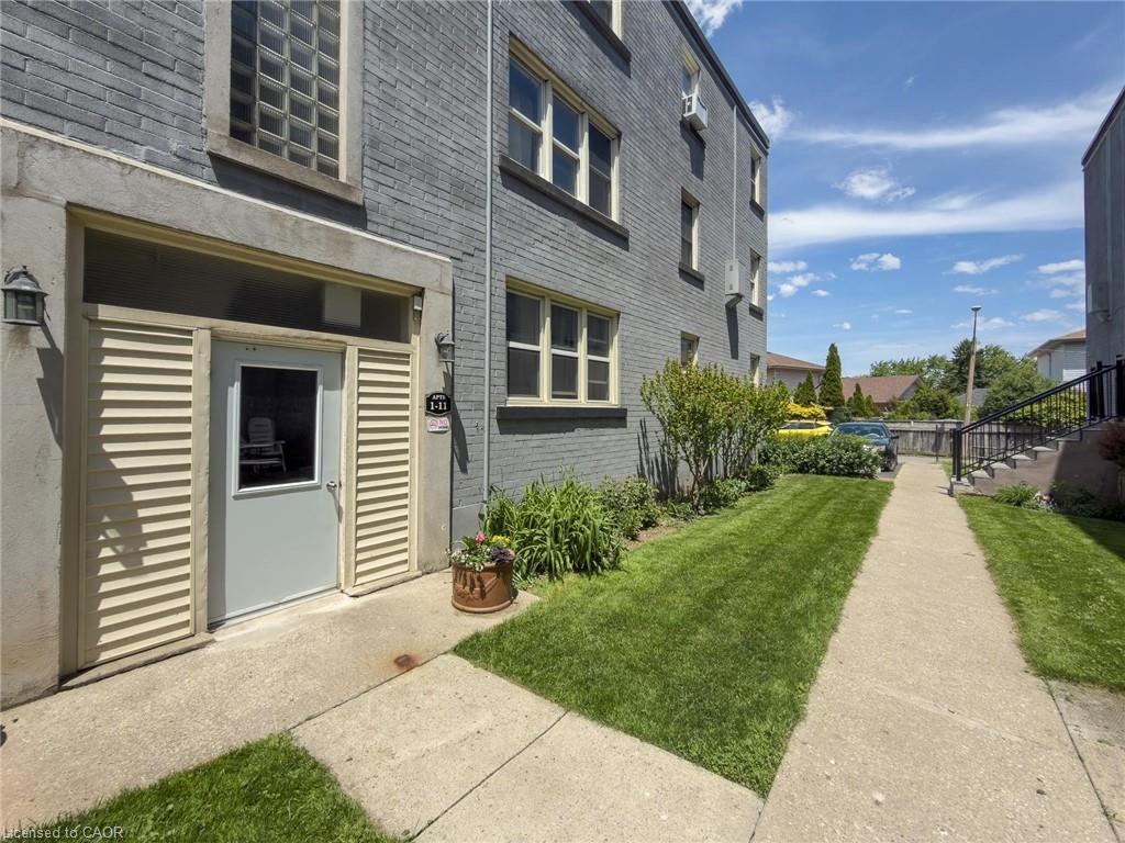 9-1755 King Street Property Photo 1
