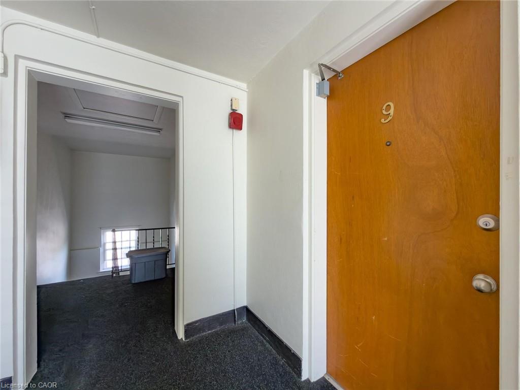 9-1755 King Street Property Photo 10
