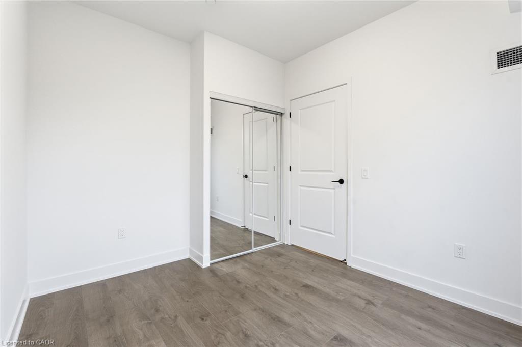 840-2343 Khalsa Gate Property Photo 23