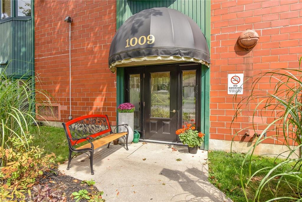216-1009 Queenston Road Property Photo 1