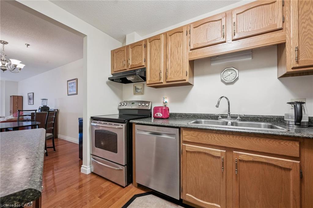 216-1009 Queenston Road Property Photo 7