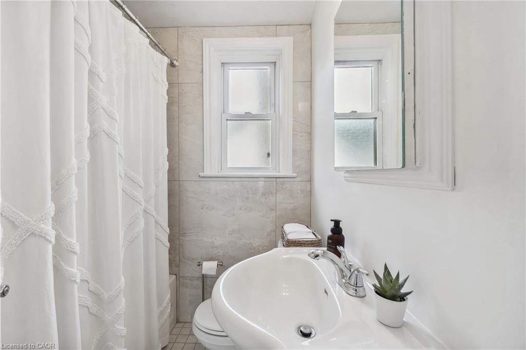 5-1182 Linbrook Road Property Photo 24