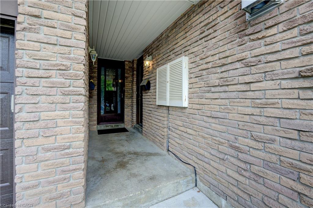 19 Hillbrook Crescent Property Photo 3