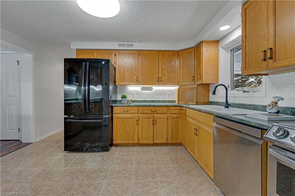 1719 Weslemkoon Lake Road Property Photo 14