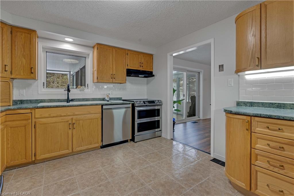 1719 Weslemkoon Lake Road Property Photo 15