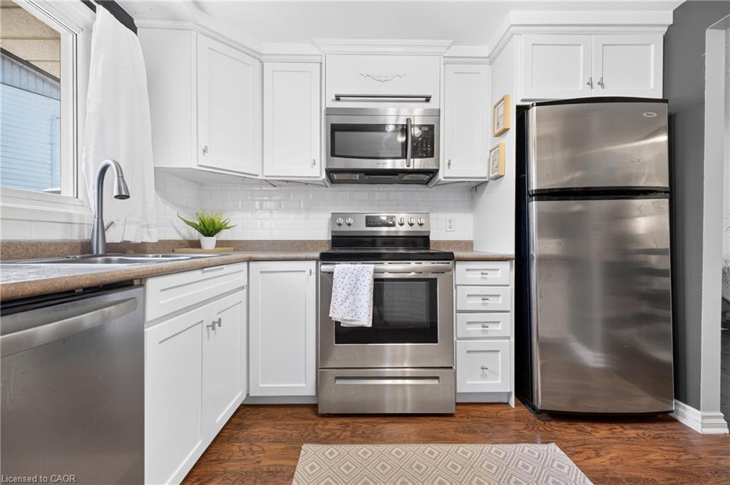 6 Bardadyn Court Property Photo 10