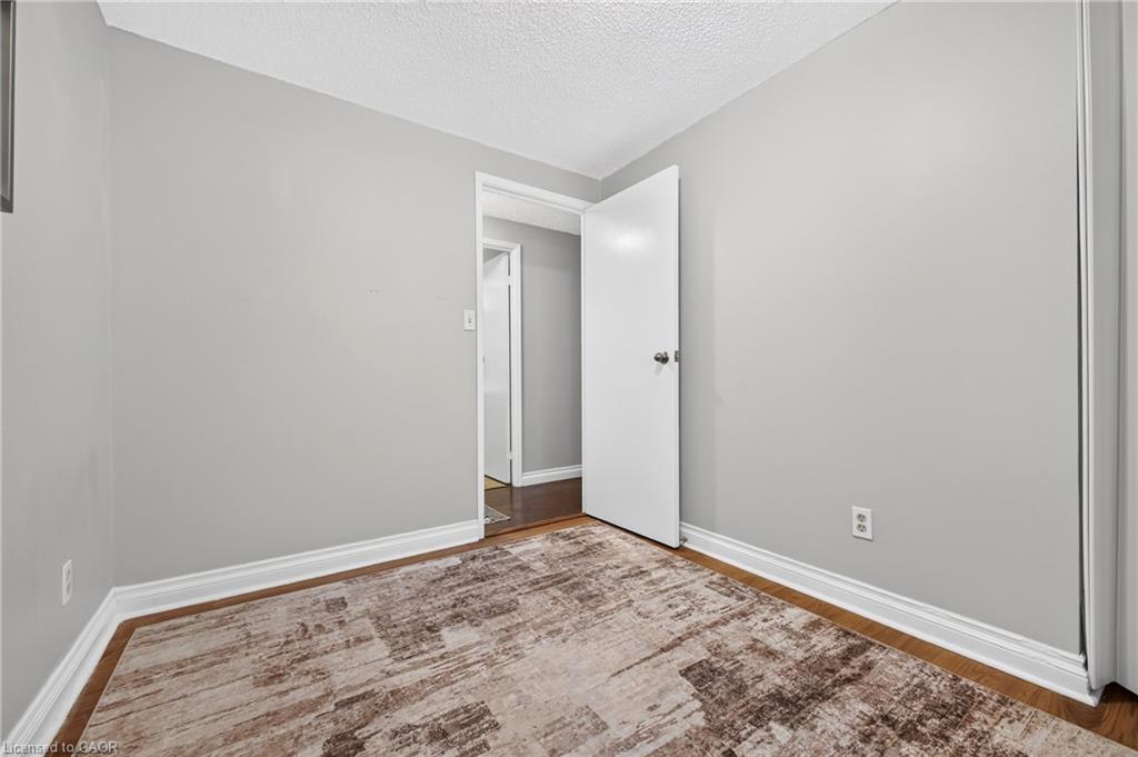 6 Bardadyn Court Property Photo 19