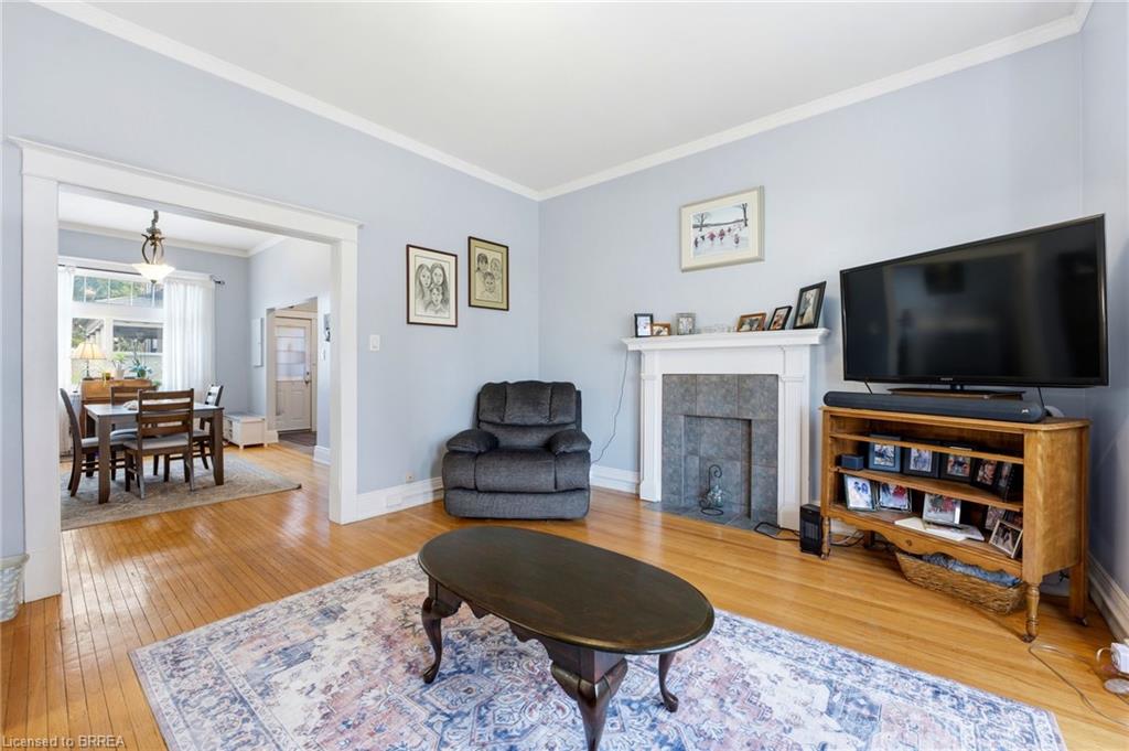 1-54 Dufferin Avenue Property Photo 6