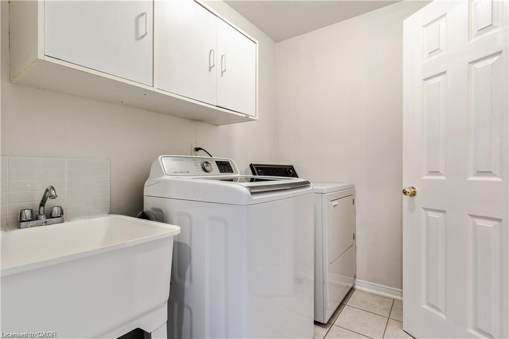 106 Moore Crescent Property Photo 21