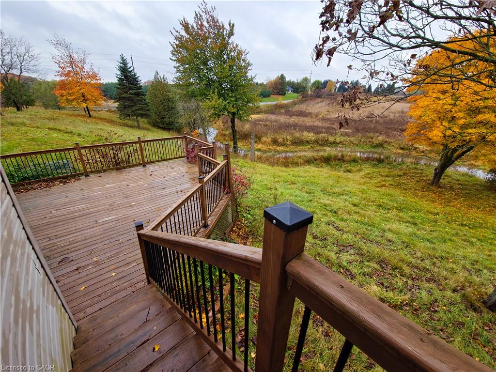 17 Cemetery Road Property Photo 24