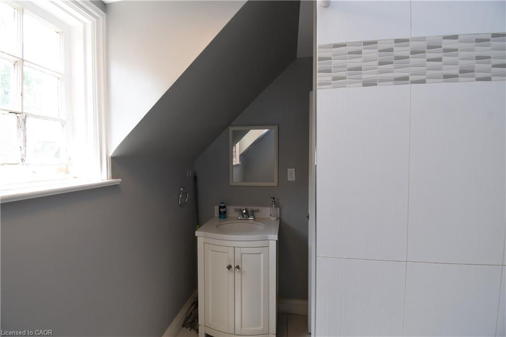 242 James Street S Property Photo 4