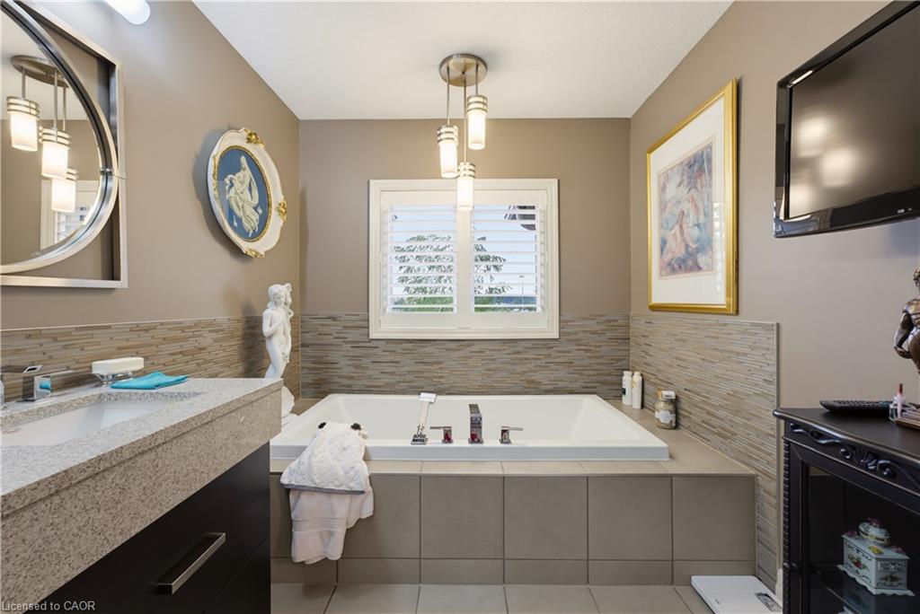 123 Oak Park Drive Property Photo 22