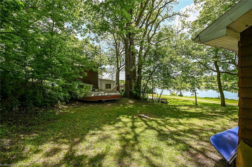 2 Townline Road E Property Photo 28