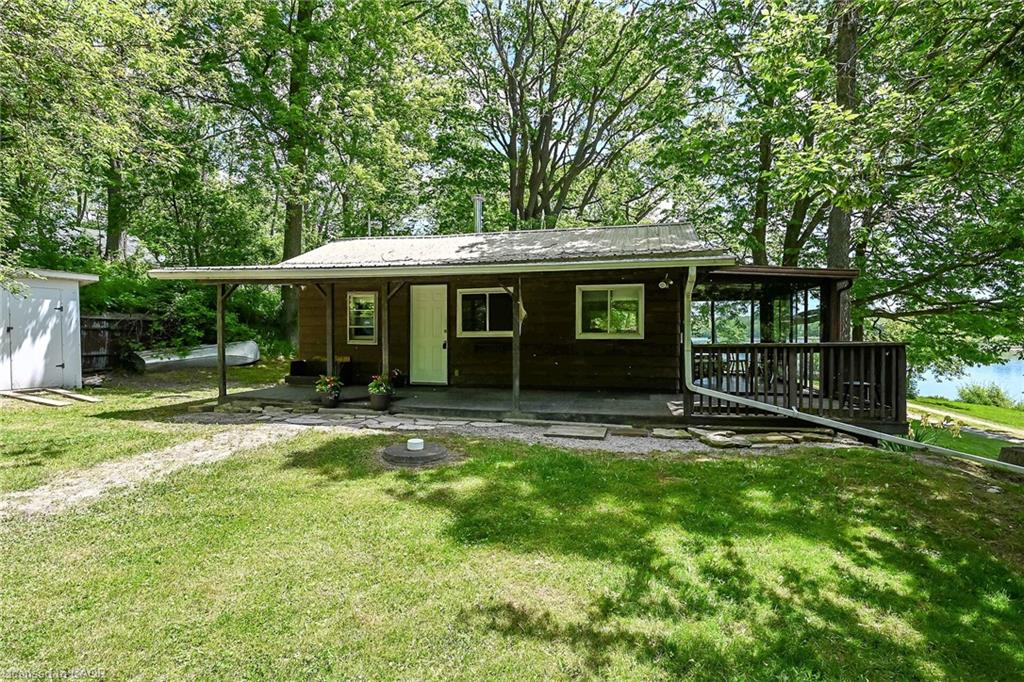 2 Townline Road E Property Photo 38