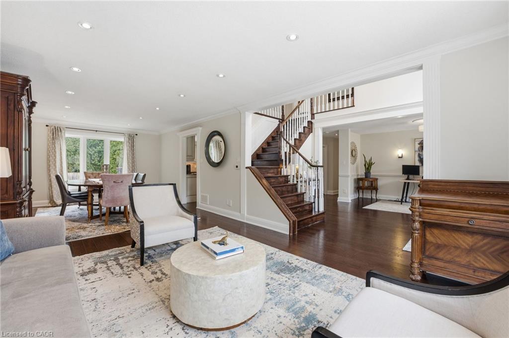 28 Deerview Avenue Property Photo 6