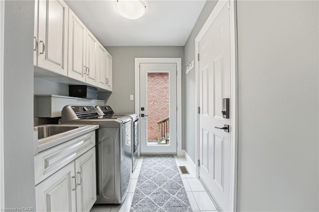 28 Deerview Avenue Property Photo 22