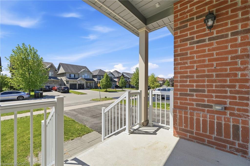 144 Gold Park Glen Property Photo 4
