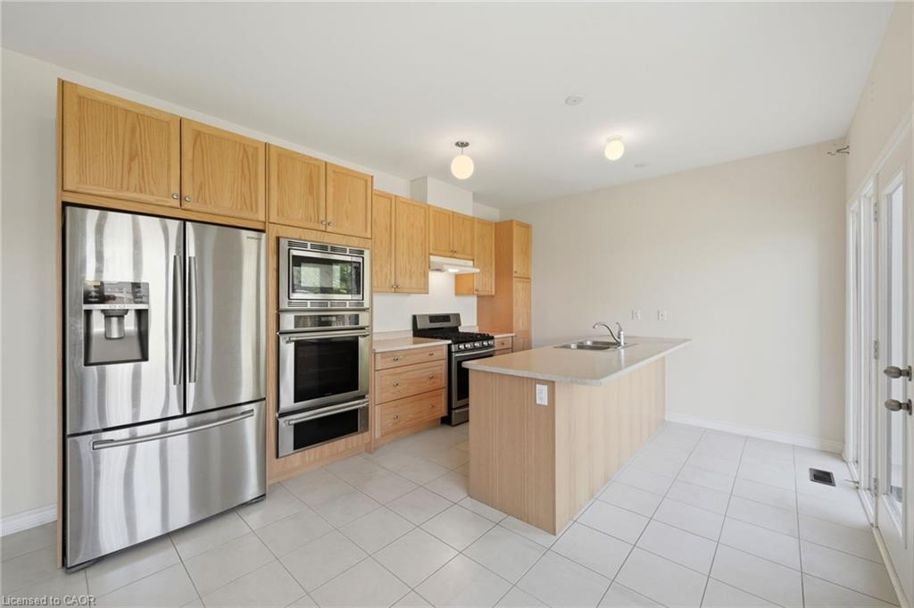 144 Gold Park Glen Property Photo 14