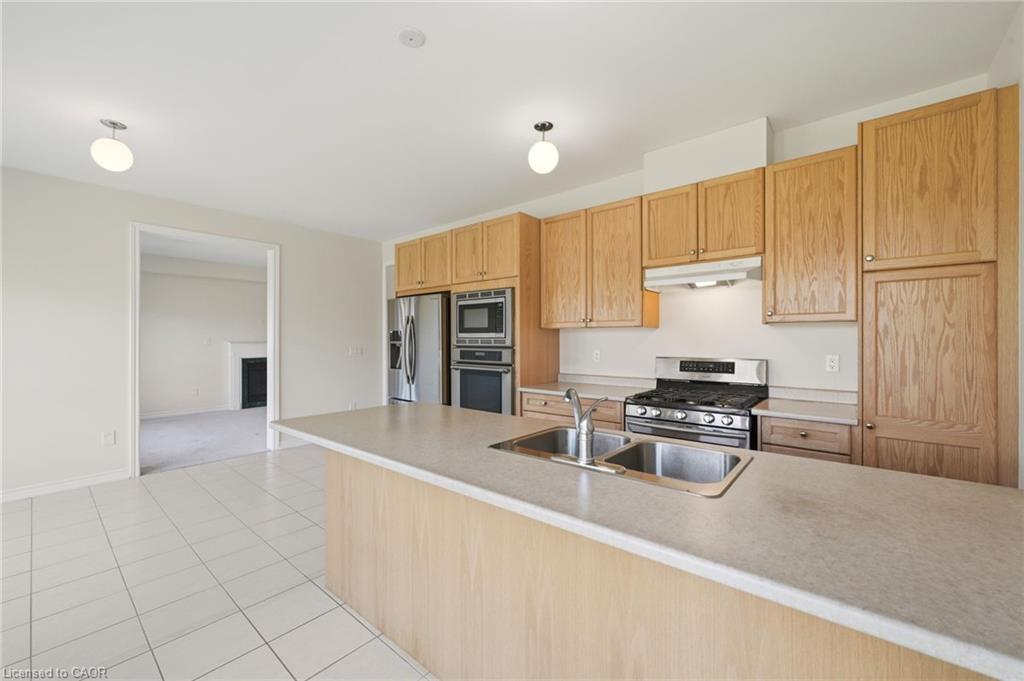 144 Gold Park Glen Property Photo 16